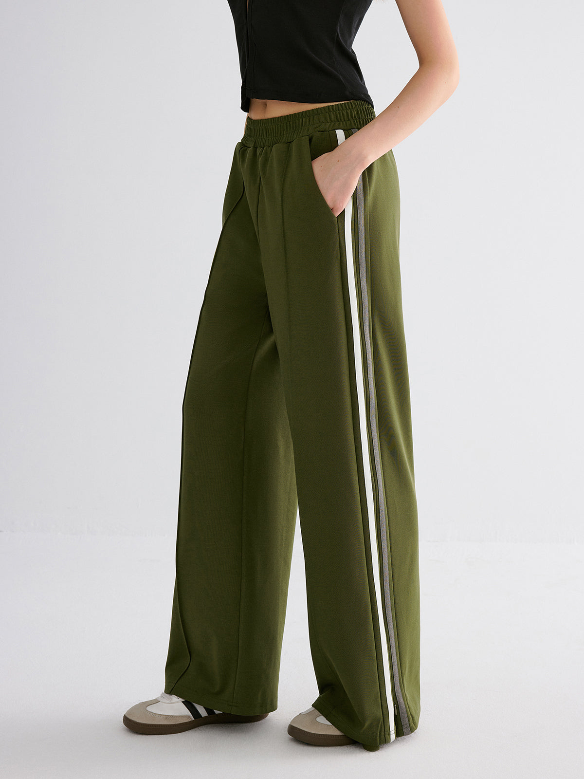Side Stripe Slit Sweatpants