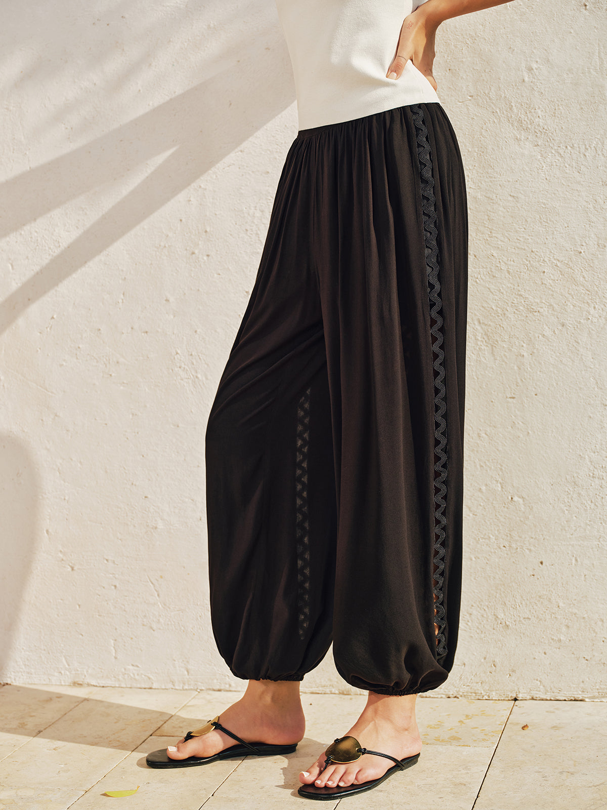 Wavy Lace Side Cutout Jogger Pants