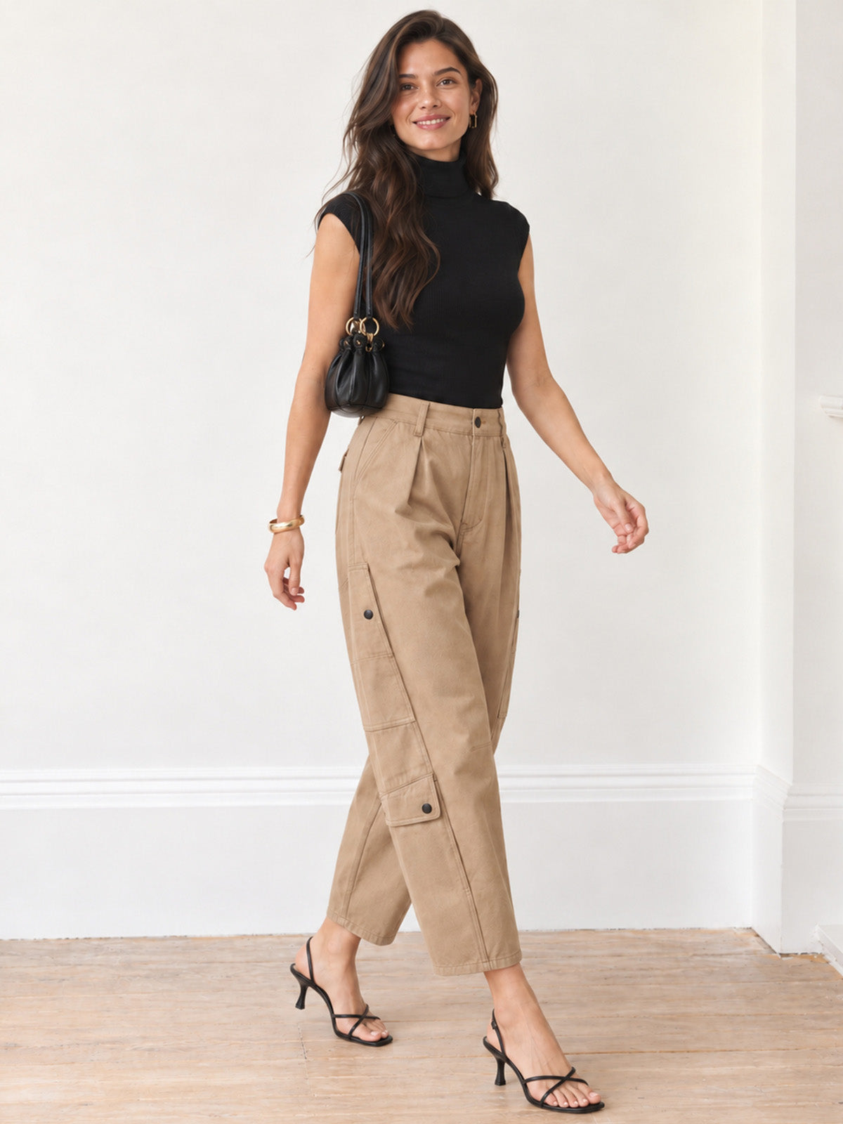 Barrel‑Fit Multi‑Pocket Cargo Jeans