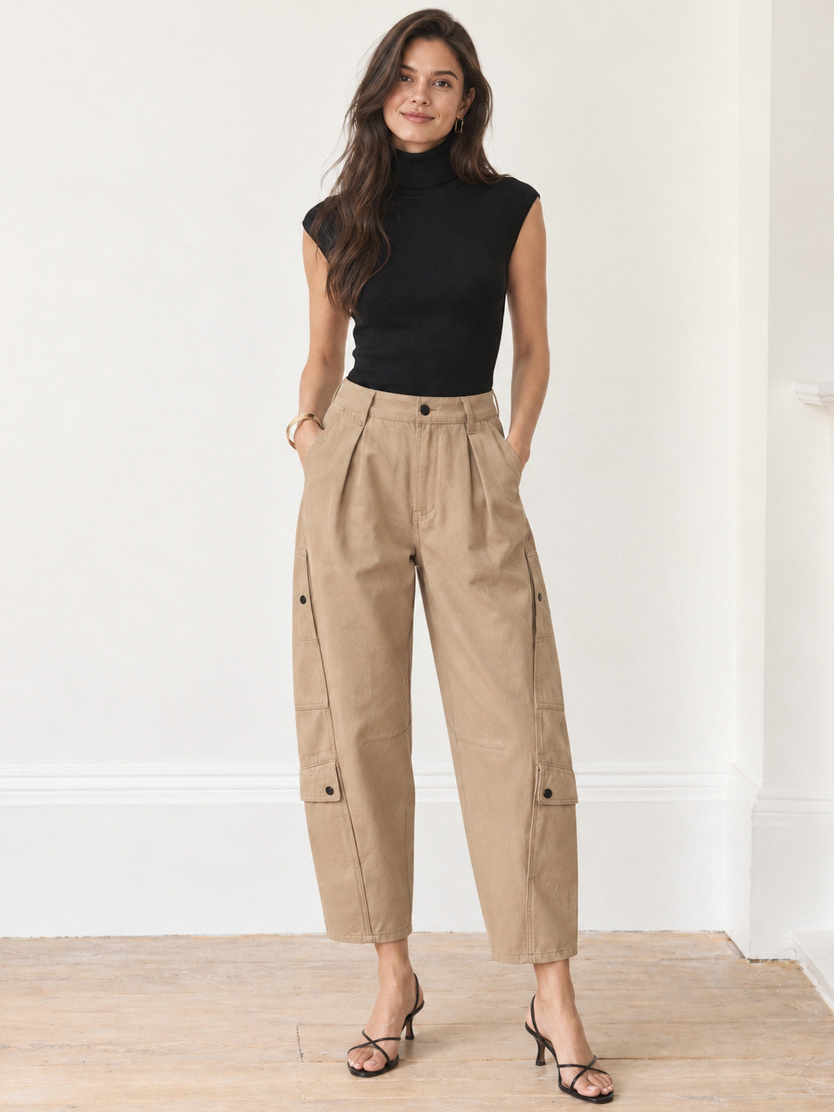 Barrel‑Fit Multi‑Pocket Cargo Jeans