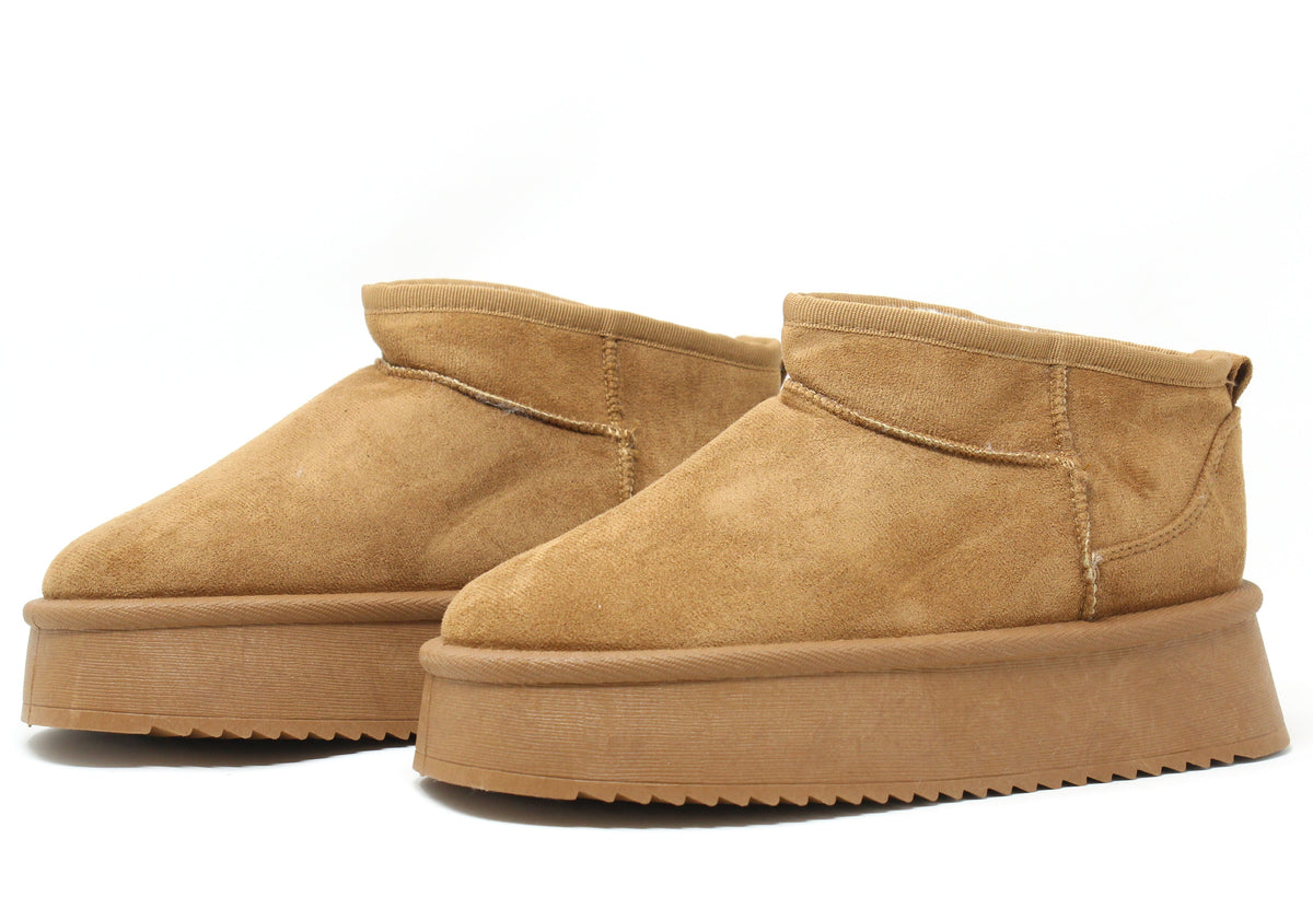 Faux Fur Lined Ankle Boot with Platform Sole