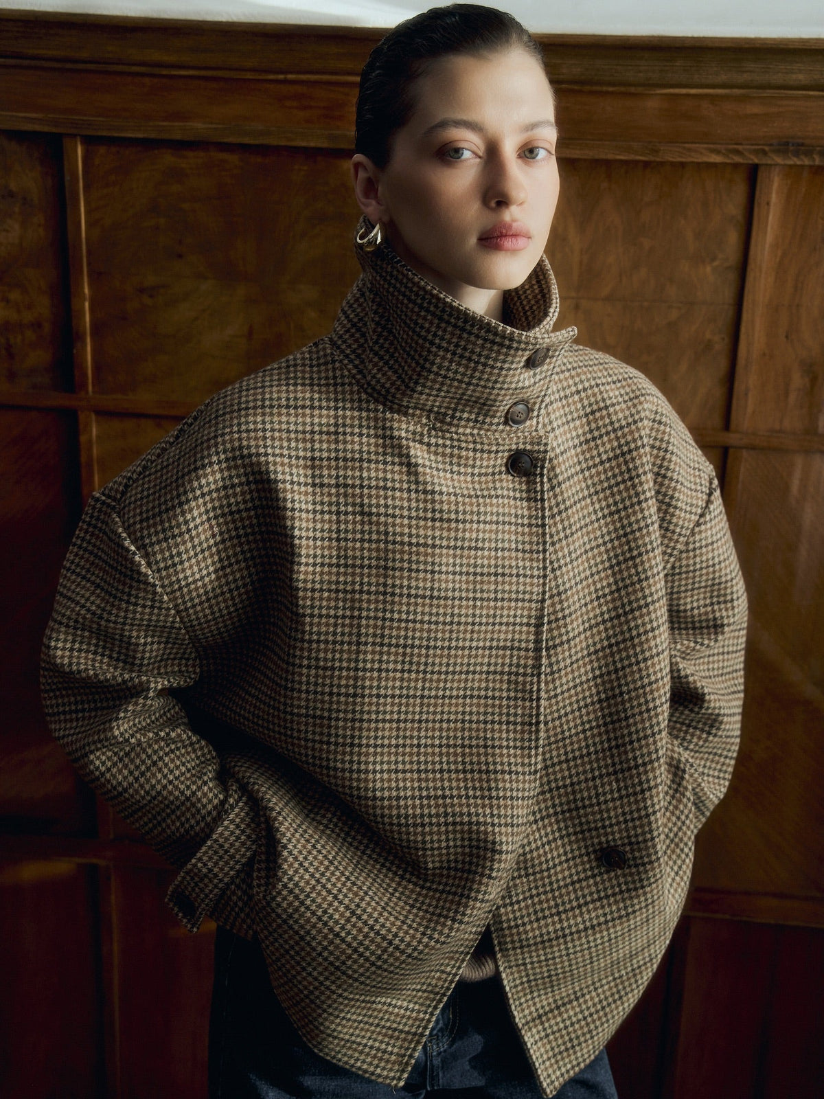 Ava Funnel Neck Houndstooth Short Jacket