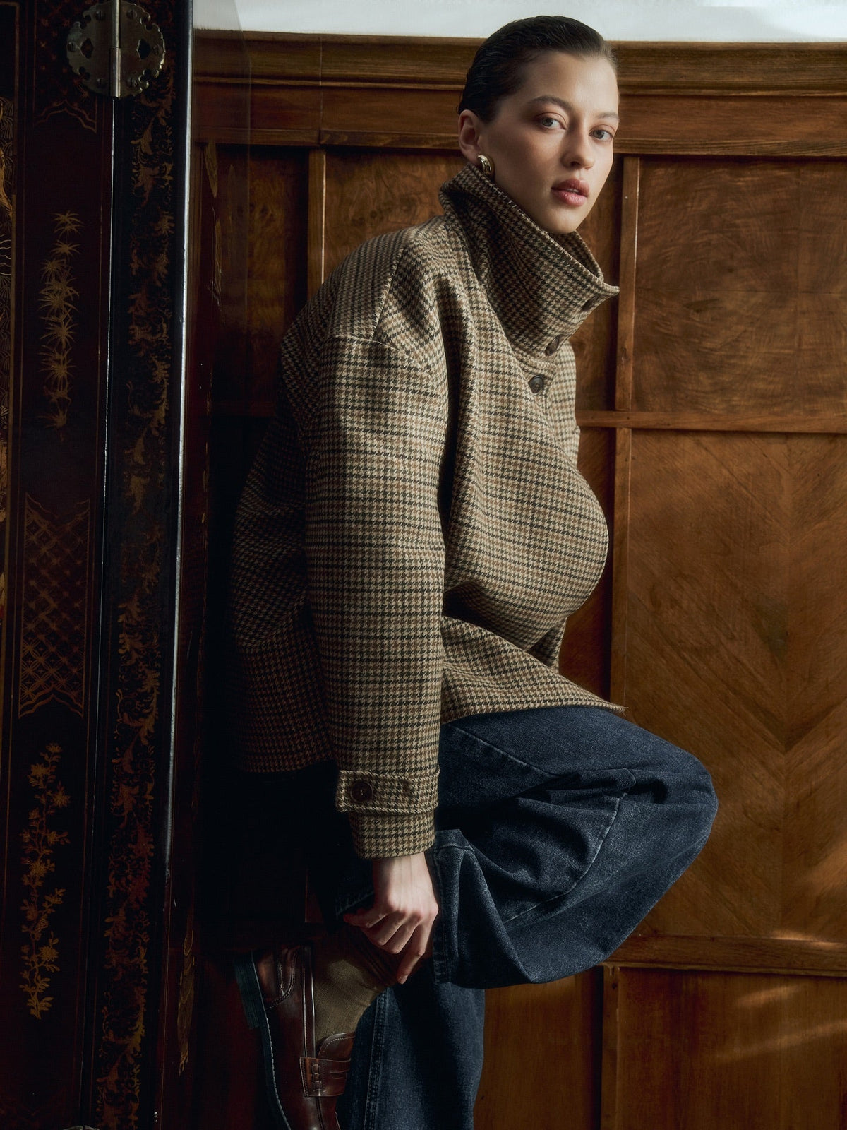 Ava Funnel Neck Houndstooth Short Jacket